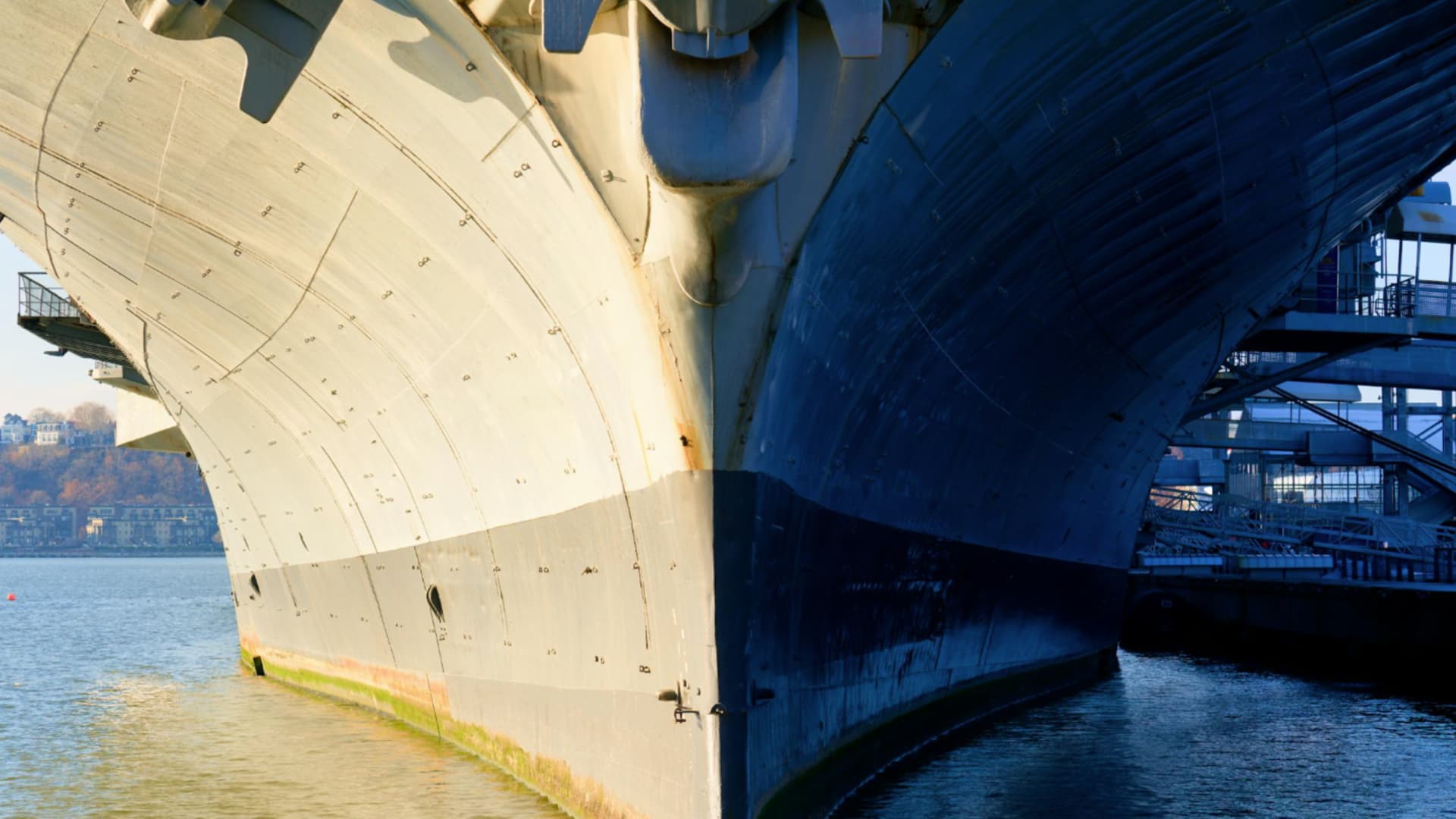 Strategic Maritime Consulting background 2