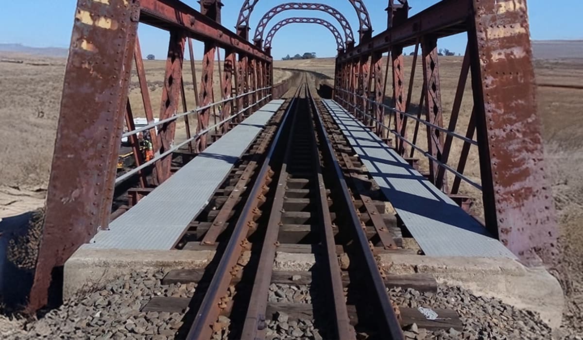 Rail engineering slider image 8