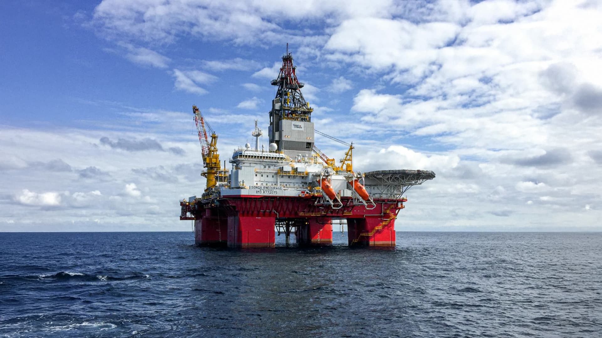 Offshore Engineering Services background 2